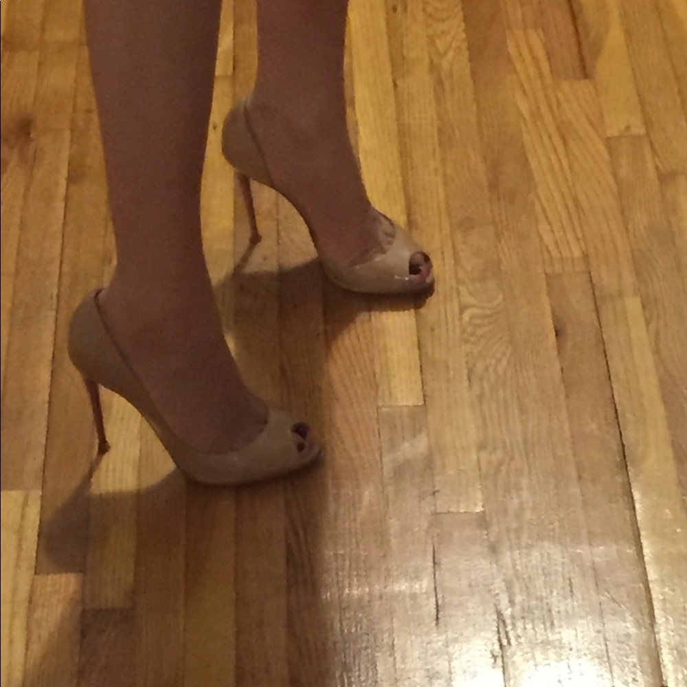 Christian louboutins heels - Picture 6 of 8